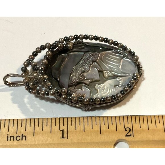 Vintage Abalone Cameo Pendant Hand Carved With Beaded Border 2" H - Picture 3 of 3